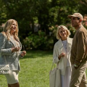 Jennifer Coolidge Instagram - I hope it’s not me 🤣 #TheWatcherNetflix is out now! 

@RyanMurphyProductions @NaomiWatts @Bobby_Cannavale
