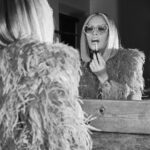 Jenny McCarthy-Wahlberg Instagram - Who doesn’t love a good Elton John night? Thx to my @maskedsingerfox glam squad for always making me look way cooler than I am. 💖😎 #eltonjohn #makeuplooks #hairtransformation #fashion #makeupobsessed #maskedsinger.