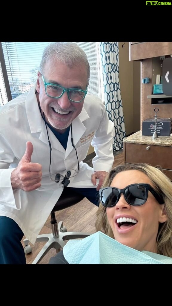 Jenny McCarthy-Wahlberg Instagram - When you start loving going to the dentist means you found the best dentist. @drdeanlodding 🦷😁❤️ #teeth #dentist #stcharlesil #elgin #smile #teethcleaning #teethwhitening
