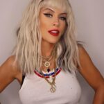 Jenny McCarthy-Wahlberg Instagram – Im no @gwenstefani but it sure was fun dressing like her for 90s night tonight. ❤️. @maskedsingerfox 
Makeup: @beautybyangee 
Hair: @scottkinghair 
Wardrobe: @warrenalfiebaker 
Necklace: @dylanlex