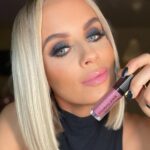 Jenny McCarthy-Wahlberg Instagram - It’s a #Manifest kinda day for me. 💕. @formlessbeautybyjenny #makeup #makeuplife #blog #blogger #gloss #glossy #glossgirls #glossaddict #makeupaddict #vegangloss #manifest #cleanmakeup #vegan #crueltyfree