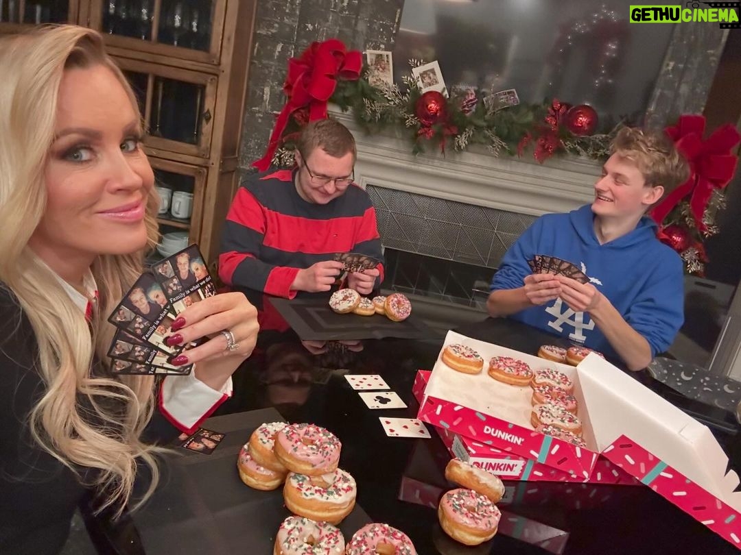 Jenny McCarthy-Wahlberg Instagram - Playing for all the donuts! 🍩 So fun and yummy!! #dunkinpartner