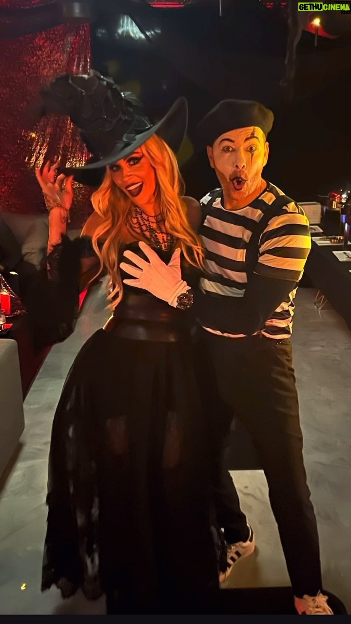 Jenny McCarthy-Wahlberg Instagram - Still recovering from an amazing bday weekend. Thanks to @donniewahlberg aka “mime” for throwing me a lil bday gathering. ❤️ Decor - @Demarcodesignsbymichelle Location - @shakourestaurants Cake - @bellarose_sweets