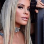 Jenny McCarthy-Wahlberg Instagram - When celebs have to “take it off”. All new season premiere of @maskedsingerfox starts tonight! Don’t miss it! #tv #makeup #makeuplooks #makeupinspiration #makeupideas