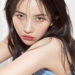Jeon So-yeon Instagram – Fixing Dew Cushion💧
@toocoolforschool_official  #투쿨포스쿨 🖤💙💛