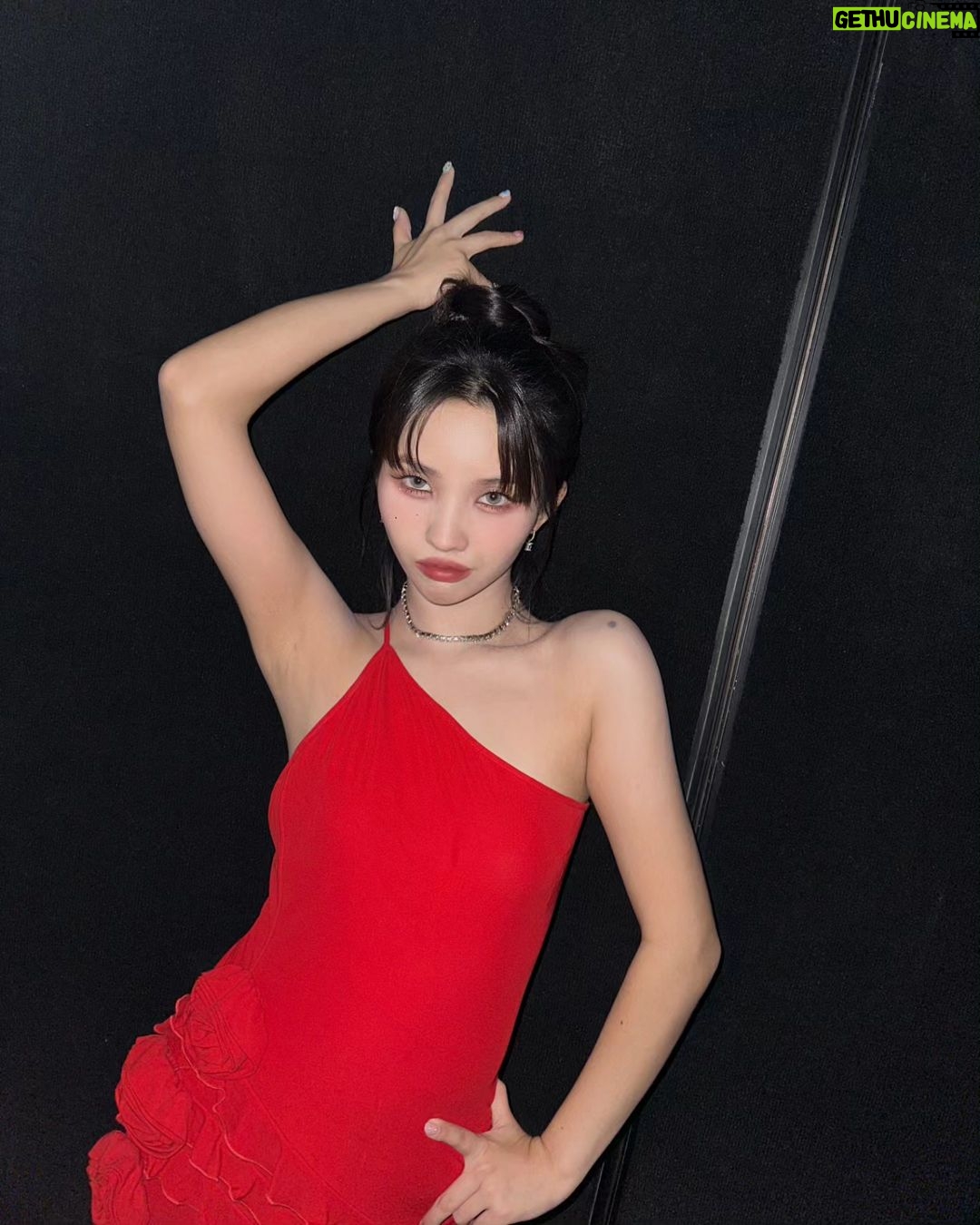 Jeon So-yeon Instagram - Thank you 💋 Macao 澳門