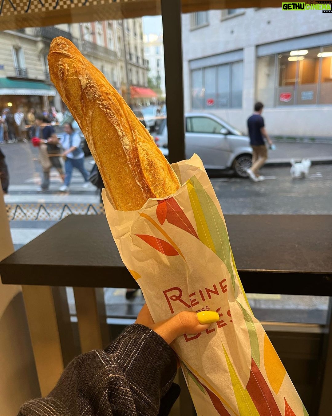 Jeon So-yeon Instagram - Bye Paris 🥖 Paris, France
