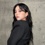 Jeon So-yeon Instagram – 네버버💕 네버버 덕에 마마에서 이렇게 좋은 상과 멋진 추억 남길 수 있었어요 너무 고맙고 사랑해요💜 Japan