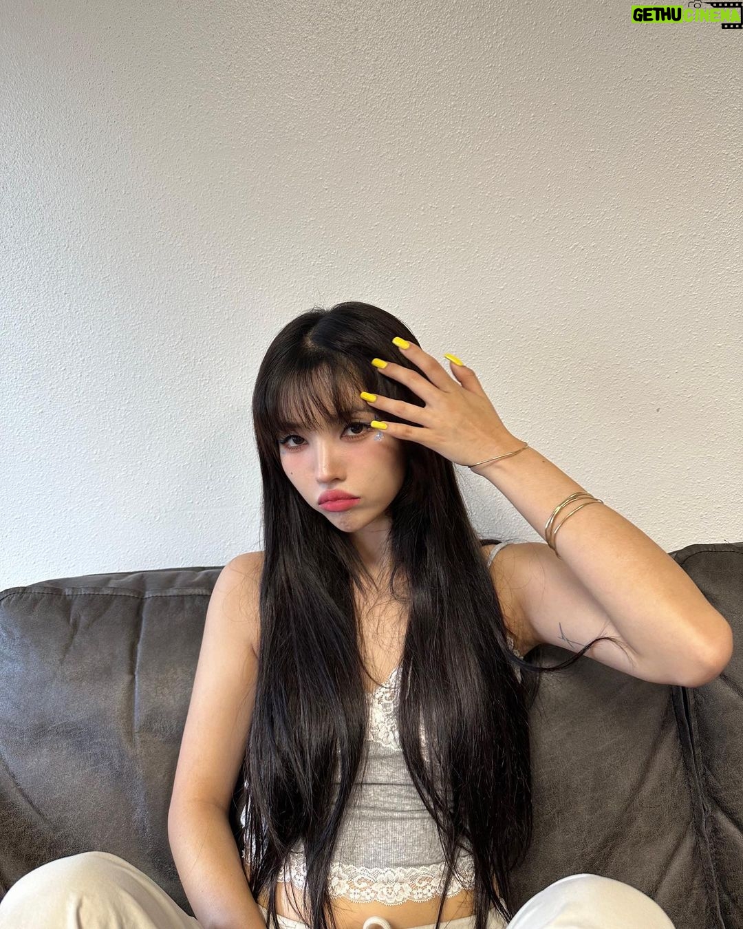 Jeon So-yeon Instagram - Amsterdam❤️ Thank you🦋