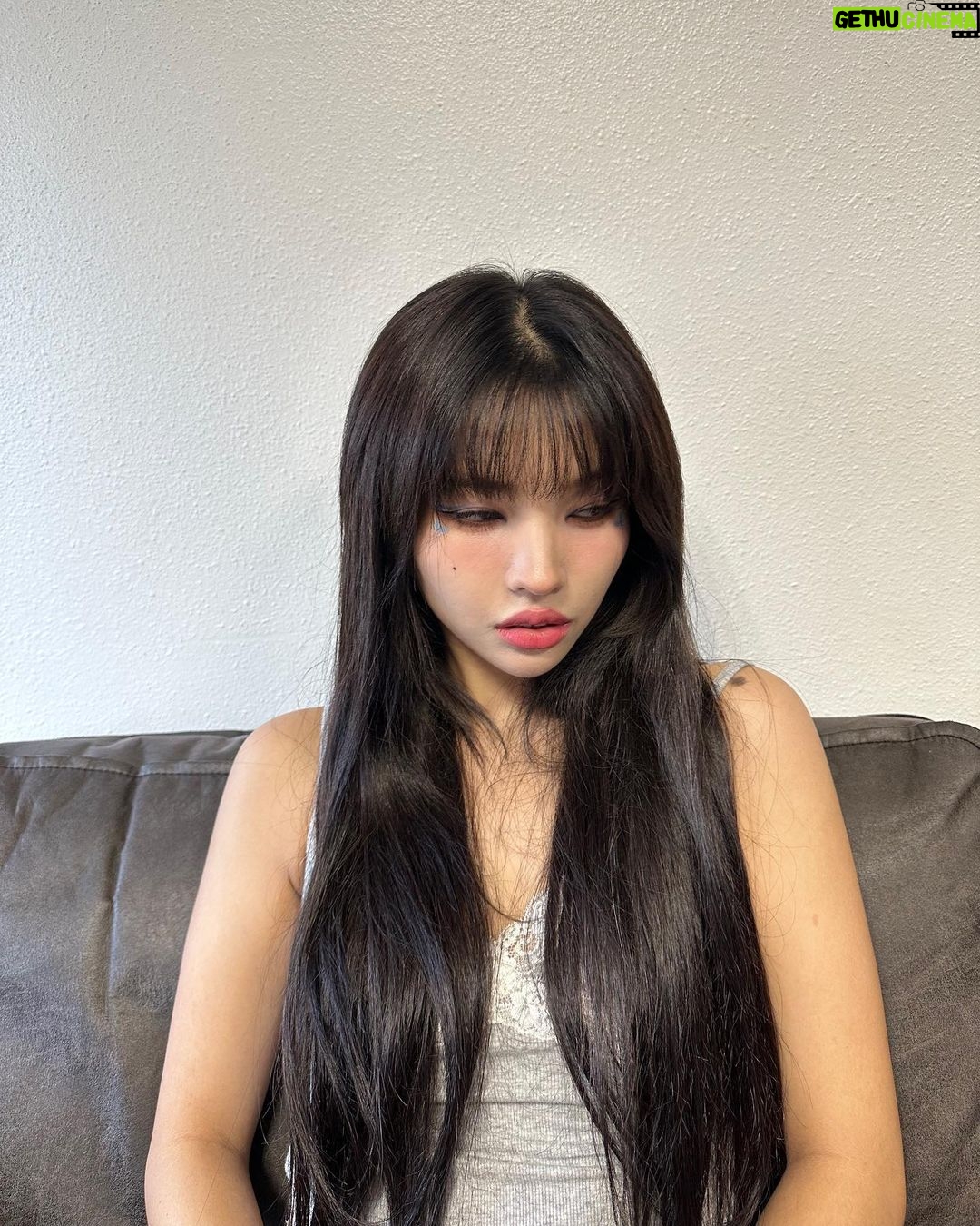 Jeon So-yeon Instagram - Amsterdam❤️ Thank you🦋