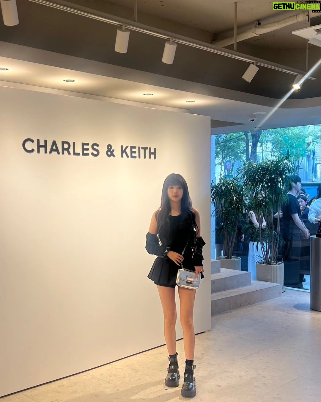 Jeon So-yeon Instagram - #광고 #CharlesKeithFW23 #CharlesKeith_KR #찰스앤키스