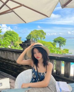 Jeon So-yeon Instagram - 👒