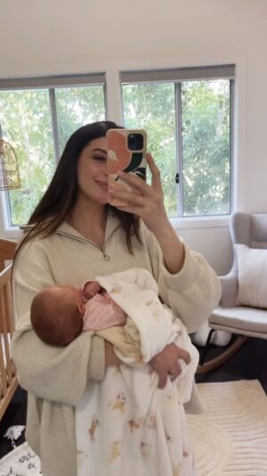 Jess Conte Instagram - does it ever drive you crazy just how fast the night changes? 🥹