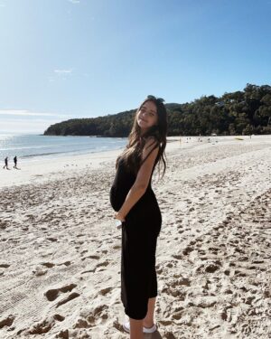 Jess Conte Instagram - babymoon 👶🏼🌙 it’s exciting that we’ve been able to have this relaxing, quality time together but even more exciting talking about our next holiday being a fam of three 💛 she’s almost ready to join us! (swipe for a surprise)