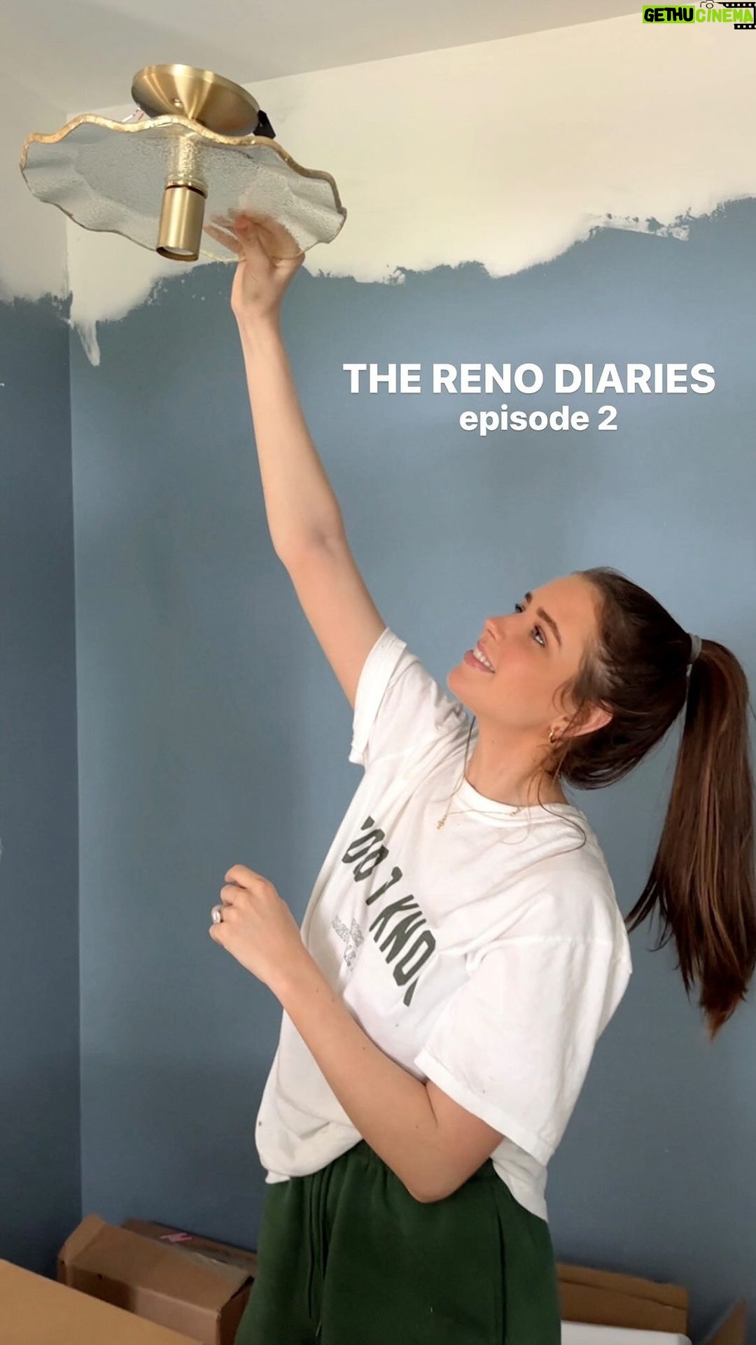Jess Conte Instagram - EPISODE 2 🏡 stay tuned for the door saga… yikes 🙃😅