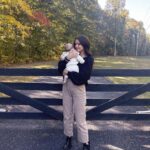 Jess Conte Instagram - autumn with my little one 🍁🍂