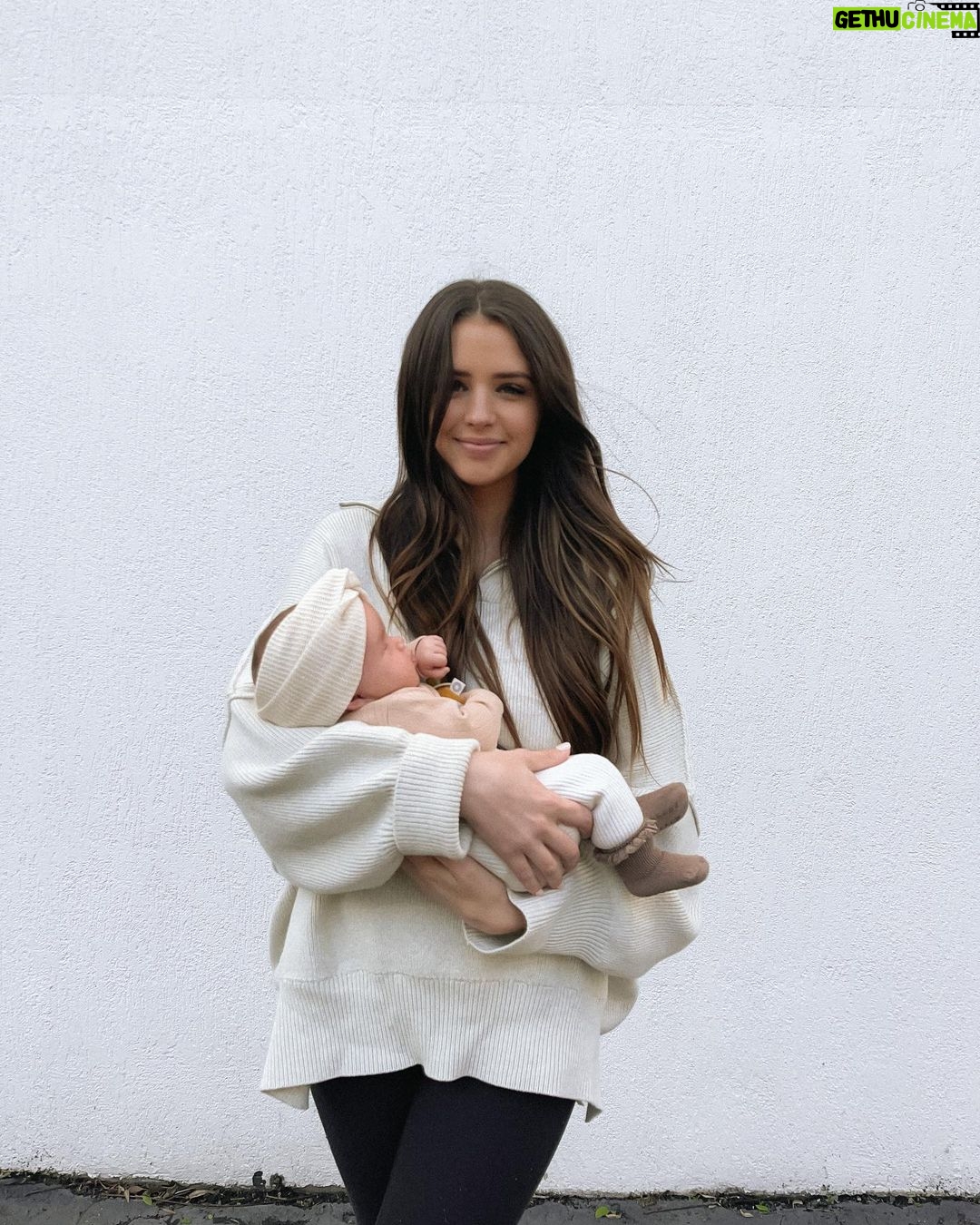 Jess Conte Instagram - i just really love being your mum 🥹