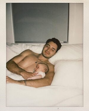 Jess Conte Instagram - watching you become a dad to makaiah has made me fall in love with you all over again 🥲 happy first (aussie) fathers day 💛