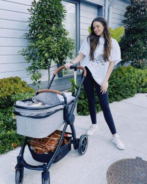Jess Conte Instagram - the best, sleepiest, sweetest month of my life 💘