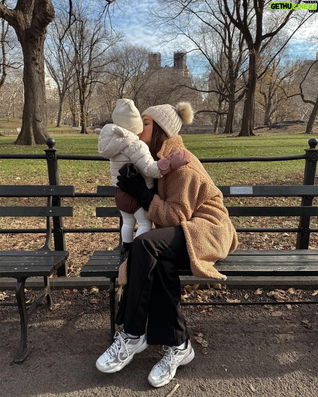 Jess Conte Instagram - a new york city recap 🥰 so much fun being able to take my aussie family to nyc for the first time!!!