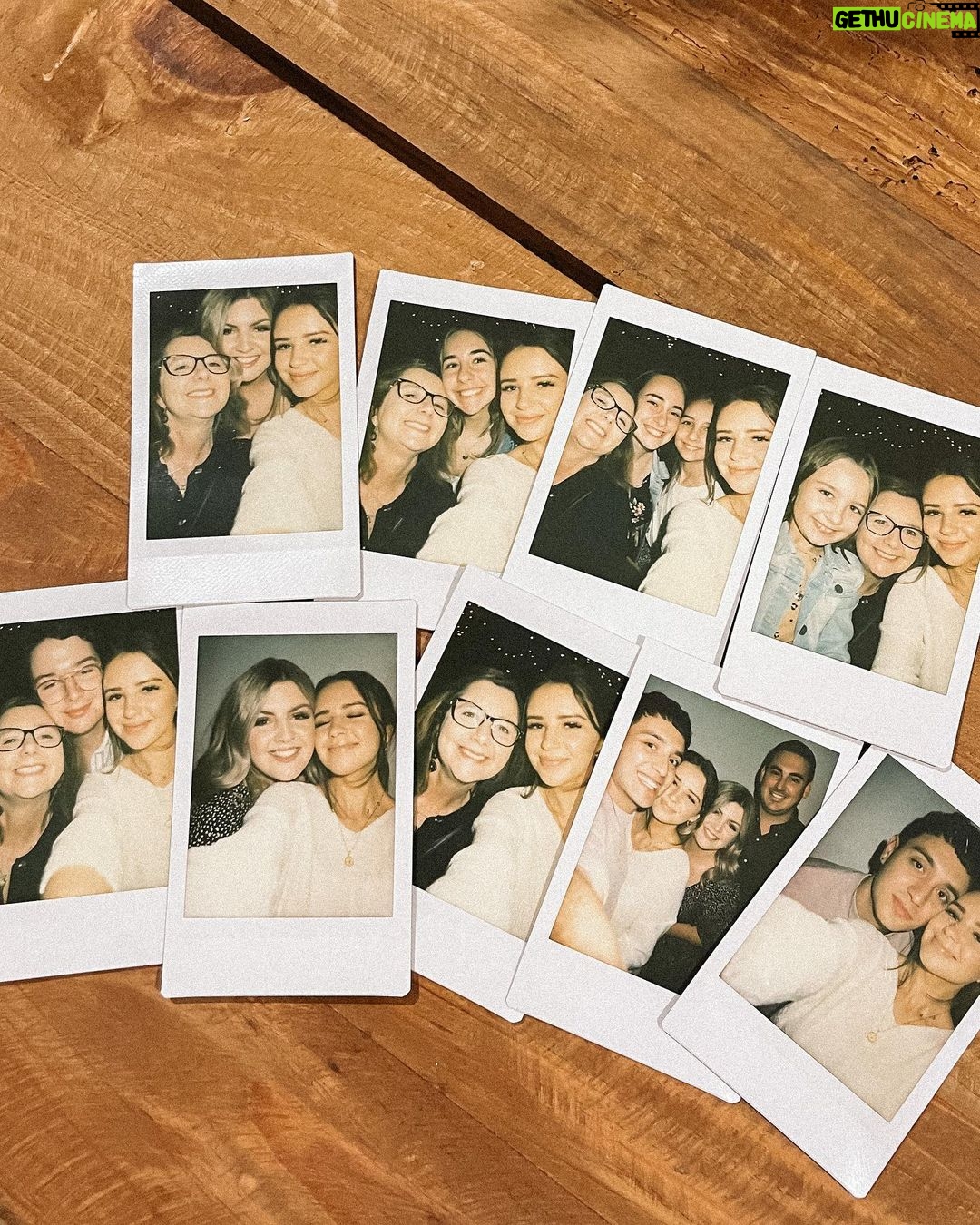 Jess Conte Instagram - happy new year!!! π₯²π₯³ iβve had the best few weeks relaxing, unplugging & spending quality time with my family. itβs been so so good π also, we had family awards on christmas, swipe to see what gabe and i won π€¦πΌββοΈπ
