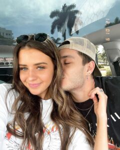 Jess Conte Instagram - apparently the longer you’re with someone the more alike you start to look 👀🤪 do we?
