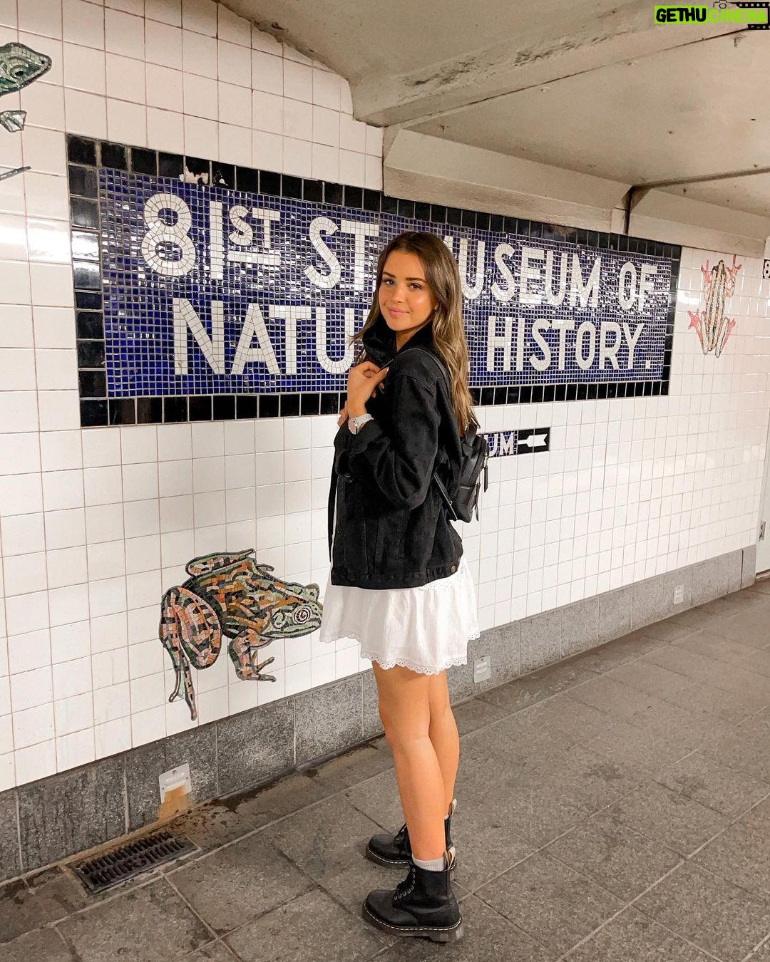 Jess Conte Instagram - “new york, new york. the city so nice they named it twice” - michael scott Manhattan, New York