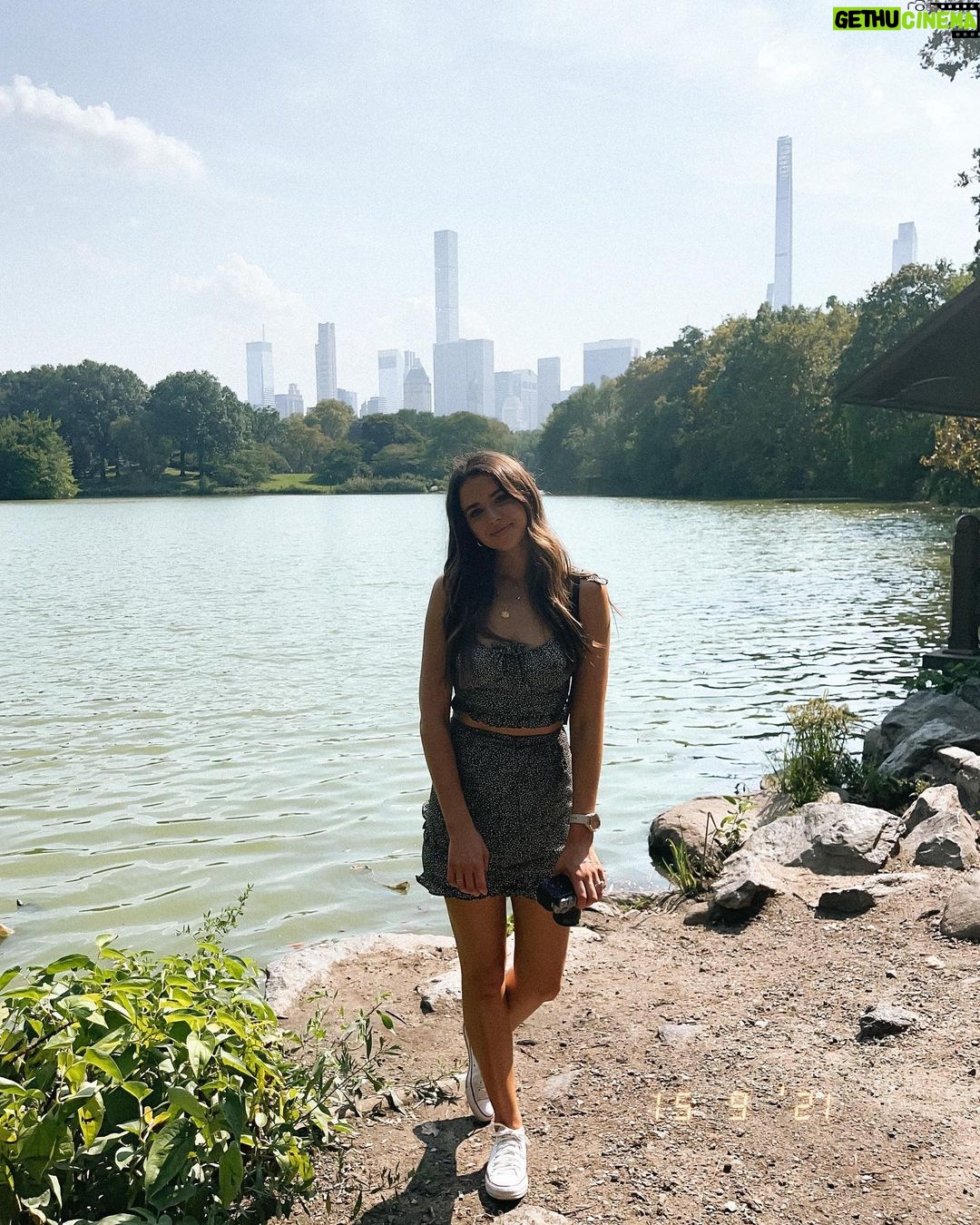 Jess Conte Instagram - having such a fun week in nyc ☺️🌞 Central Park