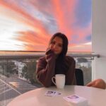 Jess Conte Instagram – big fan of aussie sunsets 🌞💛 ps, day 8/14!! 🥳 getting close! swipe to see my view haha