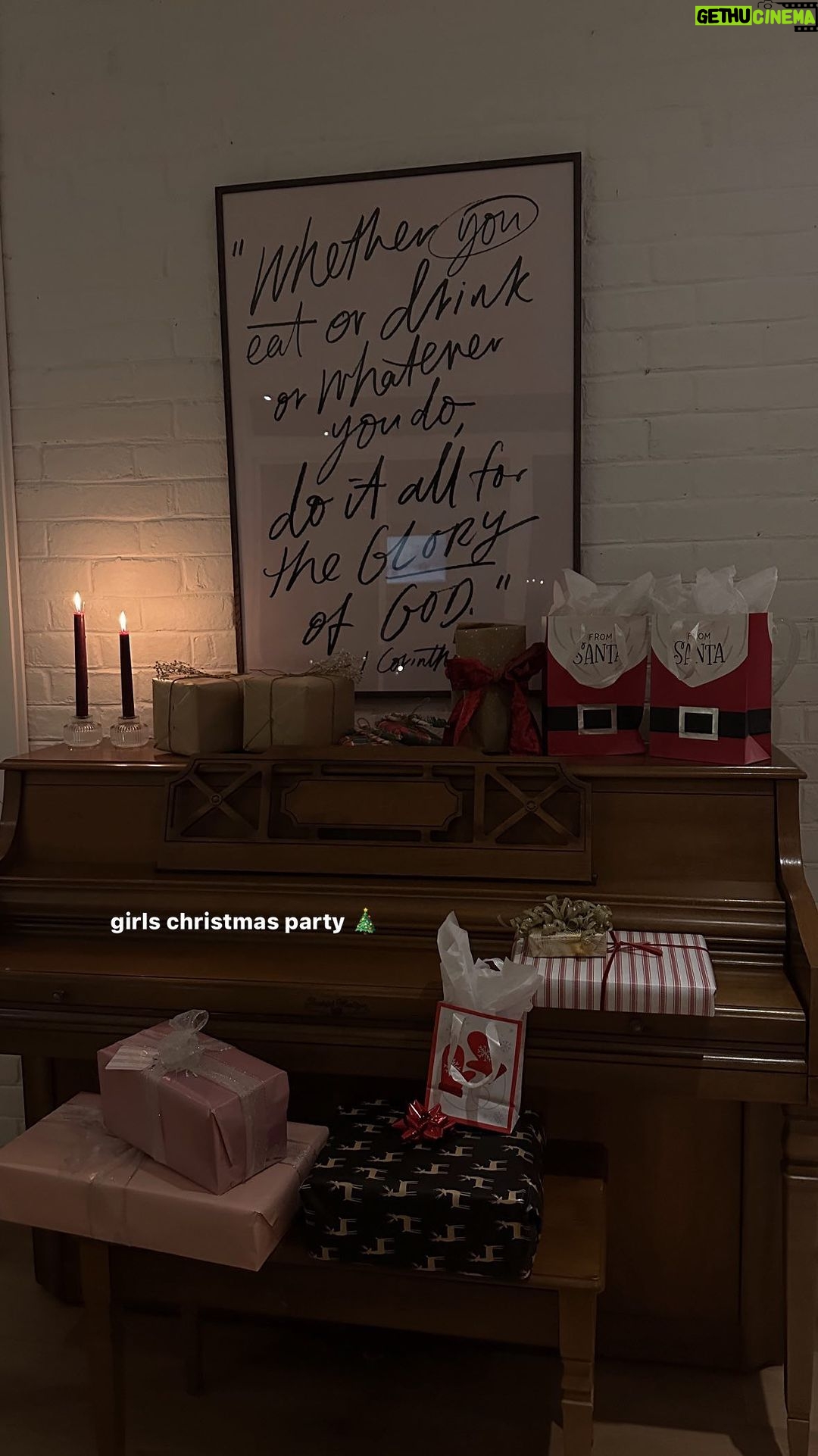 Jess Conte Instagram - highly recommend hosting a little christmas party with your friends, it was such a sweet & intentional night 🥹💛🎄🎅🏼