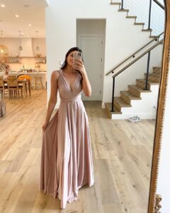Jess Conte Instagram - when you couldn’t make it to australia for your besties wedding but she sends you your bridesmaids dress anyway 🥺🥲 made me feel so special!