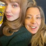 Jessica Barden Instagram - The last few months with some sexy people 🤩 78 hour weeks with @minkiespiro and THE best crew. Crazy weather in Sydney, again 🙄 solo 🍋 @josephdempsie grating his finger before the biggest scene of his career. Publicity for 2 movies while filming only made possible by @travisbalckehair @lizkelshmakeup and @philcnewman 🌈