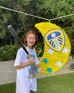 Jessica Barden Instagram - The party still going on @leedsunited