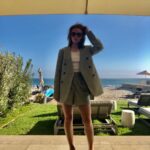 Jessica Barden Instagram - Did not dress up since February so I’m Guna take this self indulgent moment. I wanted this @thefrankieshop suit for months and months and I love it ❤️