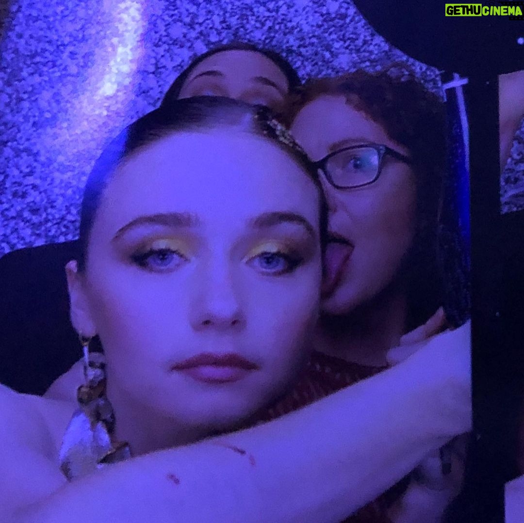 Jessica Barden Instagram - More memories like the corners of my mind. Misty water coloured memories. Taking a dog bite to the bifas. Hayley and bill a lot. Getting sun burnt at the beach. Joan Wilson.