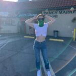 Jessica Barden Instagram - Back with the restaurants! Today is @americanbeauty.la in Santa Monica 🍔. Perfect burger if you like thin patties cooked on a griddle, think of the perfect ratios of macdonalds (we all like macdonalds don’t lie) but obviously way less guilt, way more trust in where they have sourced their produce and really really tasty! I got my burger with an impossible patty and what I loved is that the burgers didn’t look any different, I got the exact same burger but just different patty, which I appreciate! Super easy to social distance here, order ahead on @postmates or just order from the window then wait in the parking lot or your car until they call your name. I would probably eat 2 of these in a row because they are so satisfying to hold and eat, if that makes sense. American Beauty Restaurant