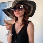 Jessica Barden Instagram - More memories like the corners of my mind. Misty water coloured memories. Taking a dog bite to the bifas. Hayley and bill a lot. Getting sun burnt at the beach. Joan Wilson.