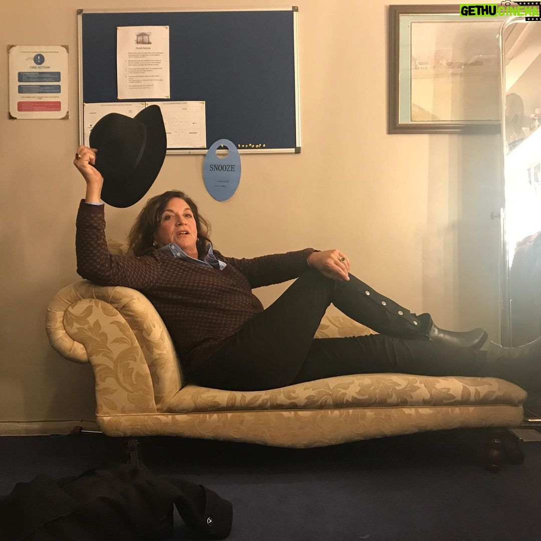 Jessica Barden Instagram - Random pictures that make me miss normal life, feel excited to resume normal life. Some people guna be like why did you do this picture Jess but that’s the point, it’s just normal life!