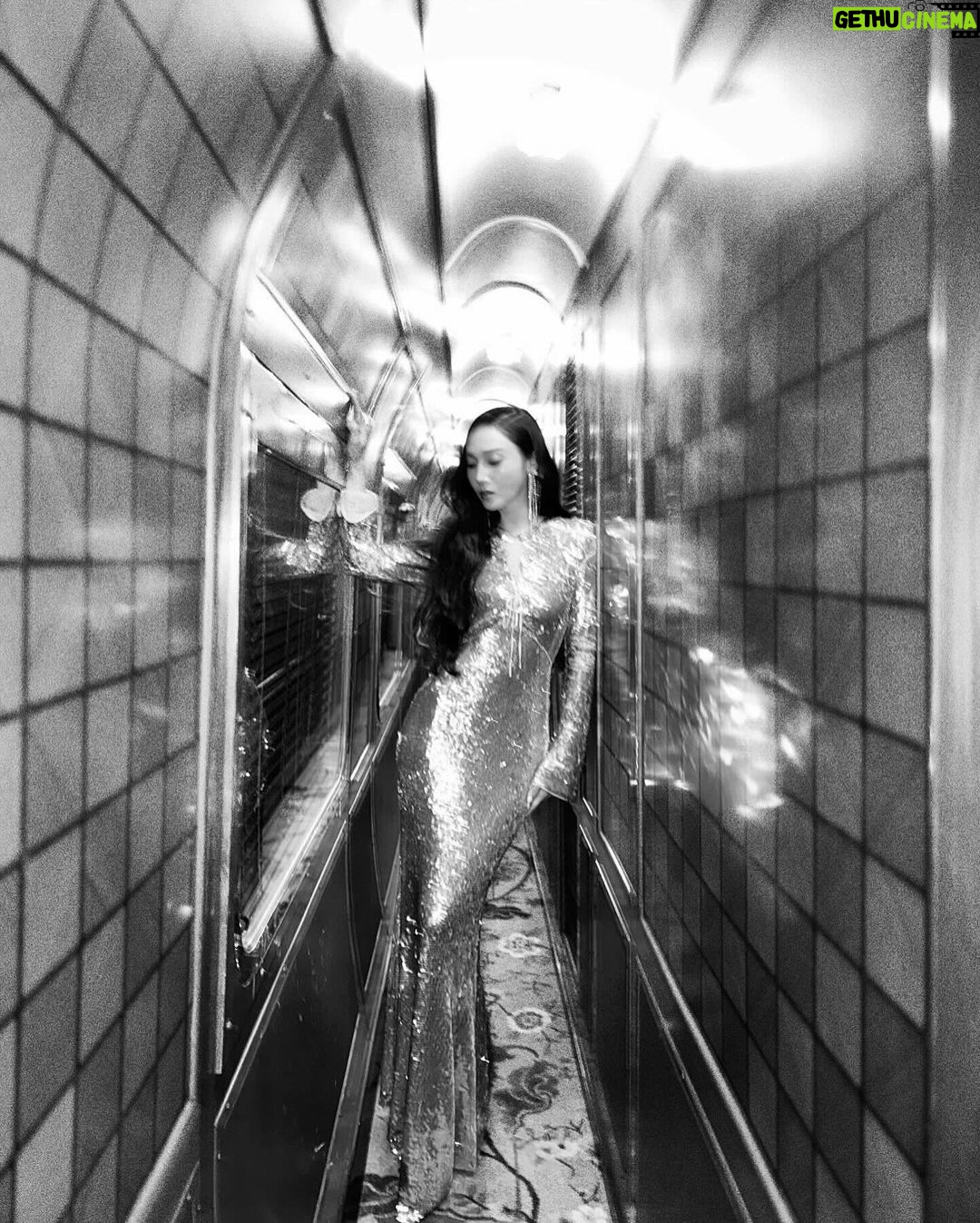 Jessica Jung Instagram - Finding magic in the rhythm of the rails 🚂 🛤️✨ @easternoriental @belmond