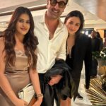 Jigyasa Singh Instagram - and this happened…! #srk