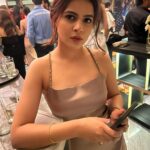Jigyasa Singh Instagram - and this happened…! #srk