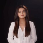 Jigyasa Singh Instagram – Hey Fan-mily ❤️

Elated to share this Golden Opportunity for all Aspiring Makeup Artists, Hair Stylists & Fashion Stylists to learn & train from the Best and be a part of Indian Film & Tv fraternity. 

Only at “ IMUSE Academy “ – India’s 1st Truly International Makeup, Hair & Fashion Styling Academy, Now in MUMBAI! 💥

ENROL NOW & I shall see you soon there 🤗💐

Choose Your Freedom, Choose Your Self!

@imuseacademy
@nehaadhvikmahajan

A Film by @adhvik_official

#freedomofchoice #creatingglobalartists  #imuseacademy #makeup #hair #fashionstyling