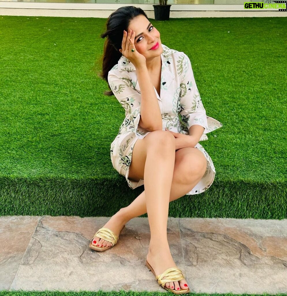 Jigyasa Singh Instagram - Said Yes To The Summer Dress 💁‍♀ Outfit: @athenalifestyle.in Styling: @styling.your.soul Brand Pr : @socialpinnaclepr