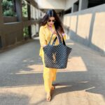 Jigyasa Singh Instagram – Yellow always makes me happy ! 🌼🌸

Wearing @labelishnya