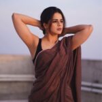Jigyasa Singh Instagram - Aaj dekha hai tujhko der ke baad… Aaj ka din guzar na jaaye kahin……♡ 📸 @abhay_r_kirti