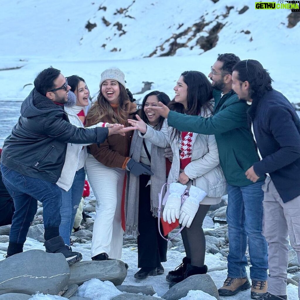 Jigyasa Singh Instagram - Always saying `YES‘ to such trips ! ❄☃