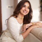 Jiya Shankar Instagram - Ishq hai ye tera, ya teri galti hai ?