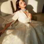 Jiya Shankar Instagram - Last night for ELLE graduates wearing one of my favourites @sahilkochharofficial and jewellery by @aurnia_jewels styled by @krishi1606 and shot by @akshayphotoartist
