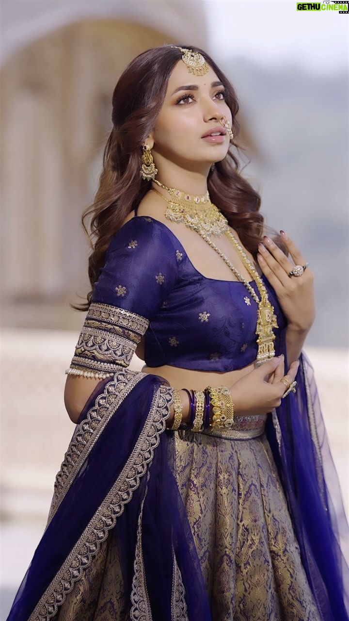 Jiya Shankar - 716.5K Likes - Experience the pinnacle of bridal elegance with
@ssnagarkarjewellers ‘Soundarya.’ Our entirely new range of jewelry, a harmonious fusion of gold, diamonds, and polki, showcases the epitome of luxury and style. Our designer jewelry steals the spotlight, ensuring you shine on your special day.
For more details WhatsApp on 9921113113
Advertising agency 📸- @mtwilight_official