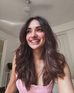 Jiya Shankar Instagram - 🫀